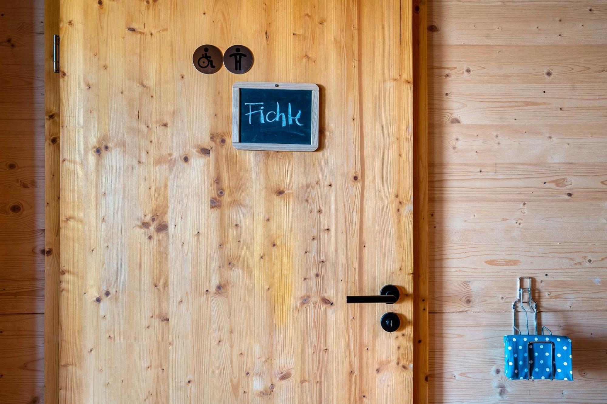 Tiny Houses Der Dorfscheune Bieselsberg 外观 照片